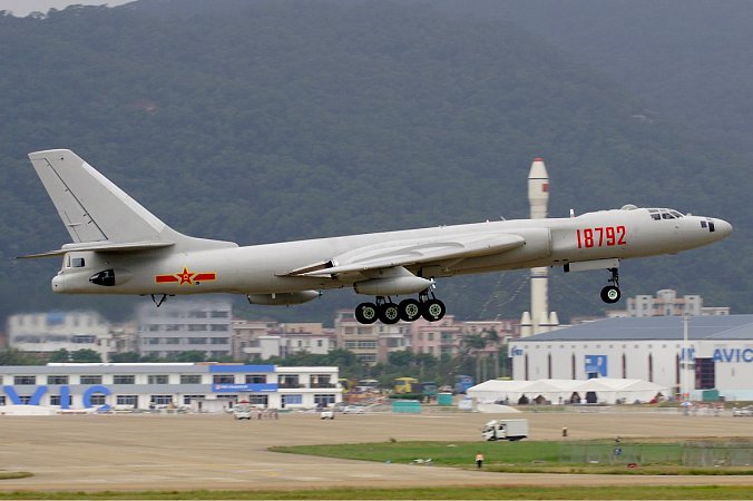 Дальний бомбардировщик Xian H-6, ВВС Китая